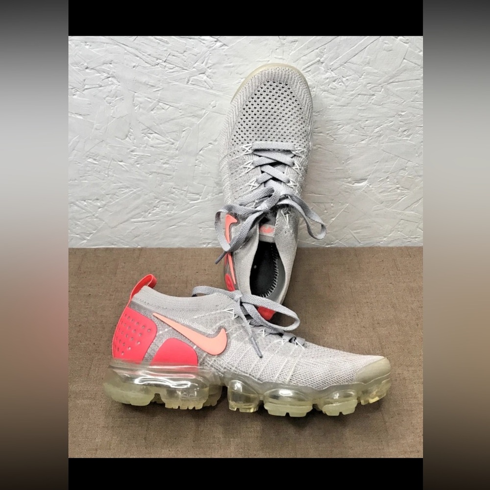 See Description Nike Air VaporMax Flyknit 2 Women's 8 Running Shoes Grey Crimson